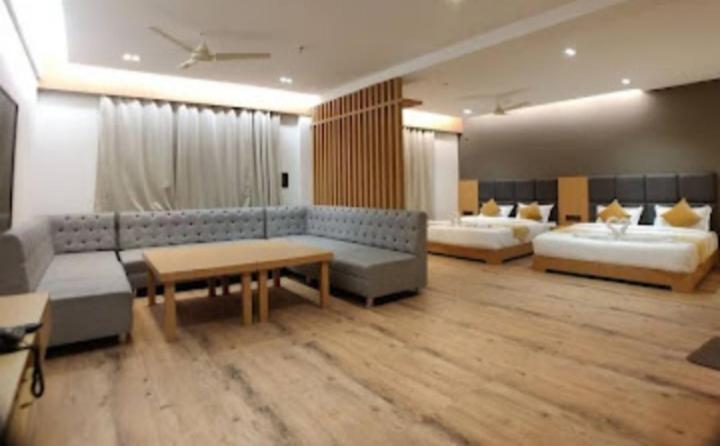 Derby Greens Hotel Bhopal Extérieur photo